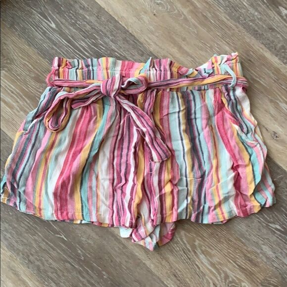 SHEIN Pants - Casual shorts with tie